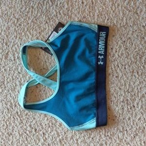Nwt Under armour sports bra